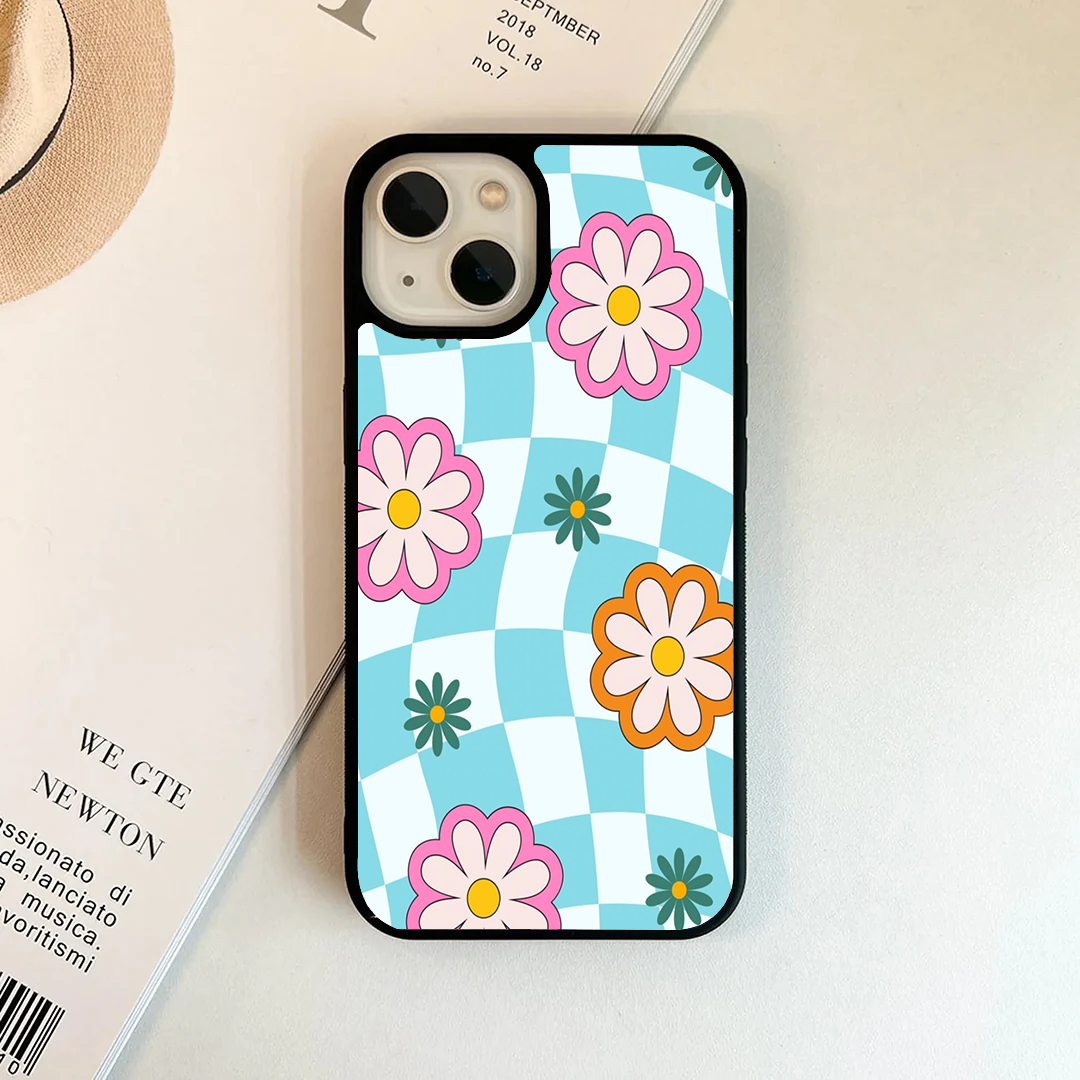 Wavy Checkerboard Retro Daisy Phone Case